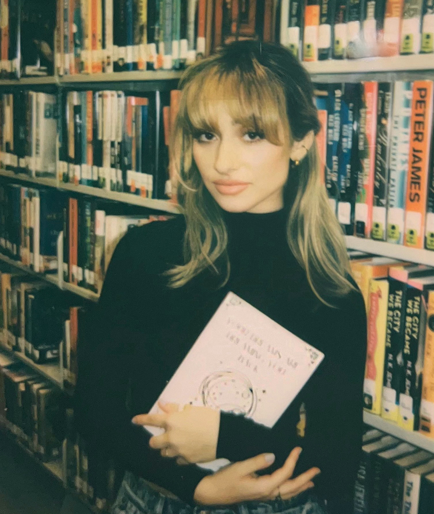 - Isabel Ravenna - Multimedia Storyteller